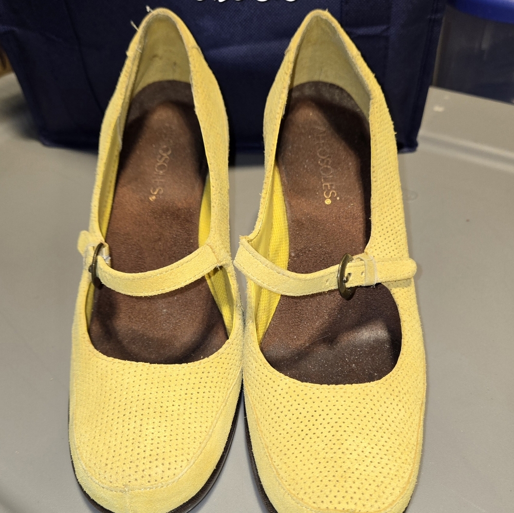 Aerosoles Yellow Suede Wedges